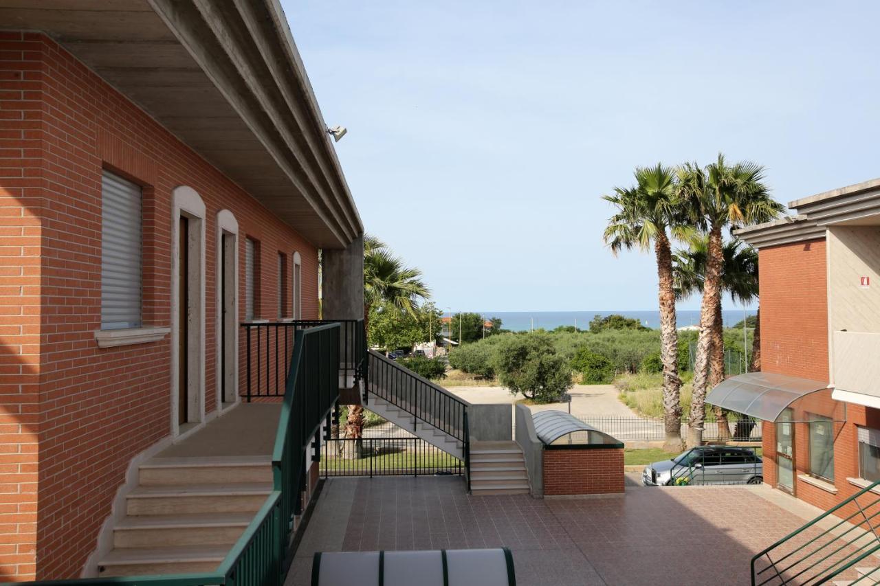 Residence Villaggio Del Sole Termoli Exteriör bild